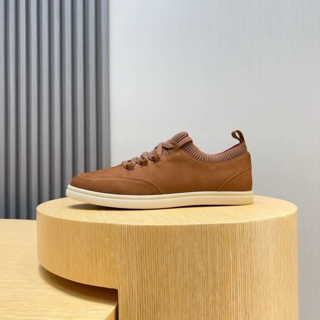 Men's men's shoes 💰P500💰[loro piana] The new moccasin shoes are popular all over the world, and the official website is selling like hotcakes. The upper is made of original first-layer cowhide and matched with original rubber soles. It is a classic. The complex craftsmanship and meticulous structure make the shoes light and soft, allowing you to walk comfortably and freely. Perfect for summer wear. Yardage: 38-45. (45 is custom-made and cannot be returned or exchanged)